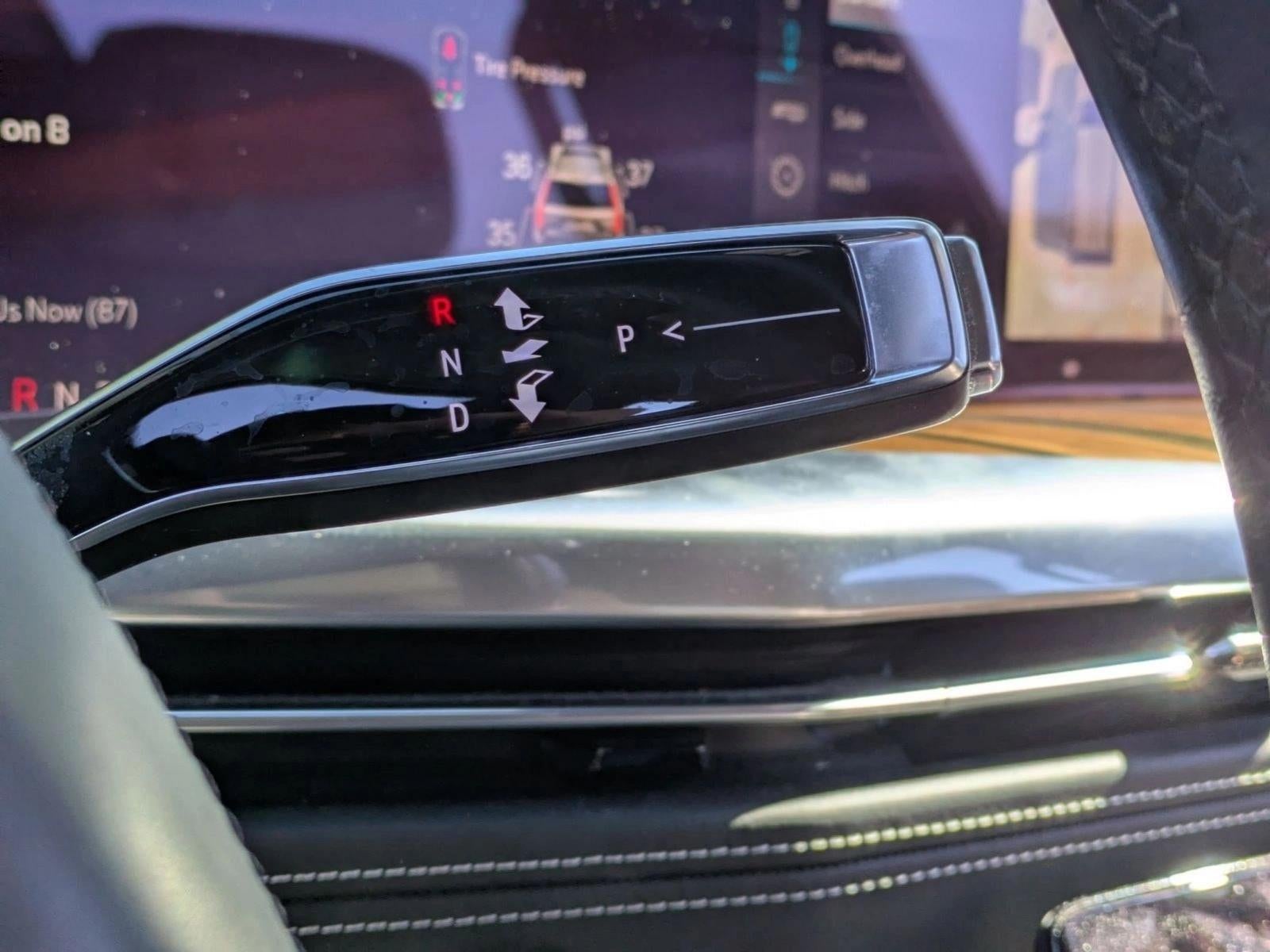 2025 Cadillac Escalade ESV 4WD Sport Platinum