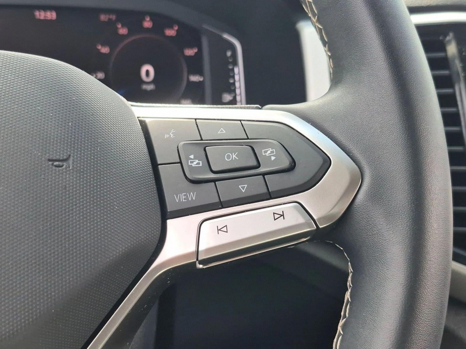2023 Volkswagen Atlas 3.6L V6 SE w/Technology FWD
