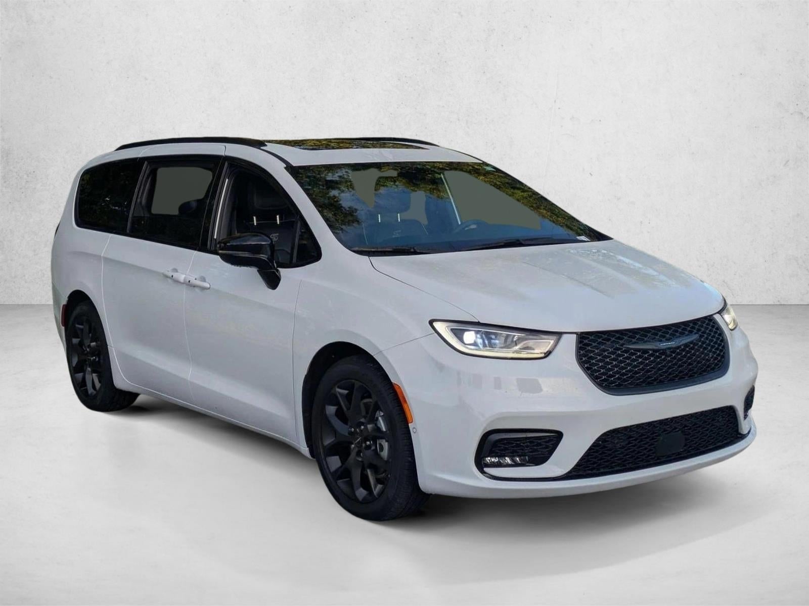 2024 Chrysler Pacifica Limited FWD