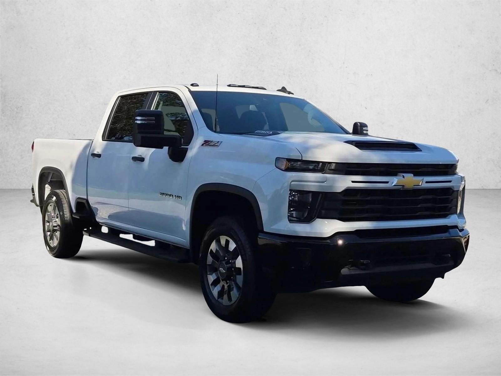 2024 Chevrolet Silverado 2500 HD Crew Cab Standard Box 4-Wheel Drive Custom