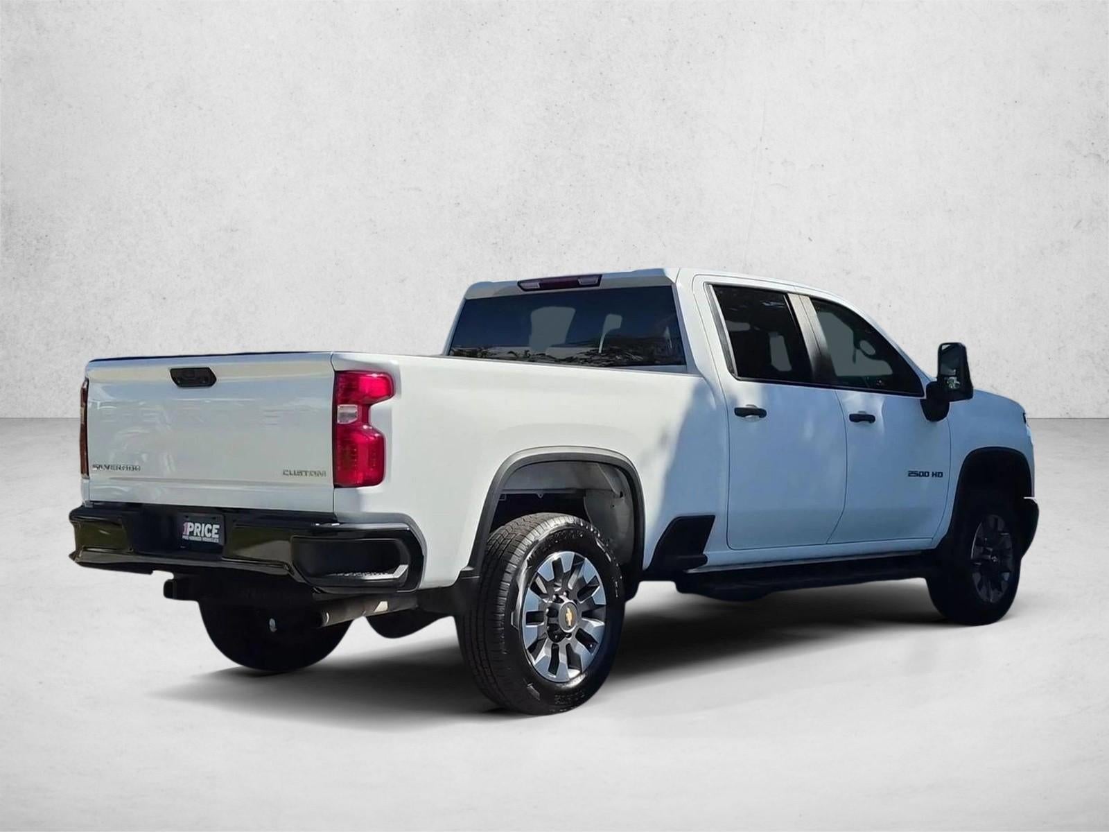 2024 Chevrolet Silverado 2500 HD Crew Cab Standard Box 4-Wheel Drive Custom