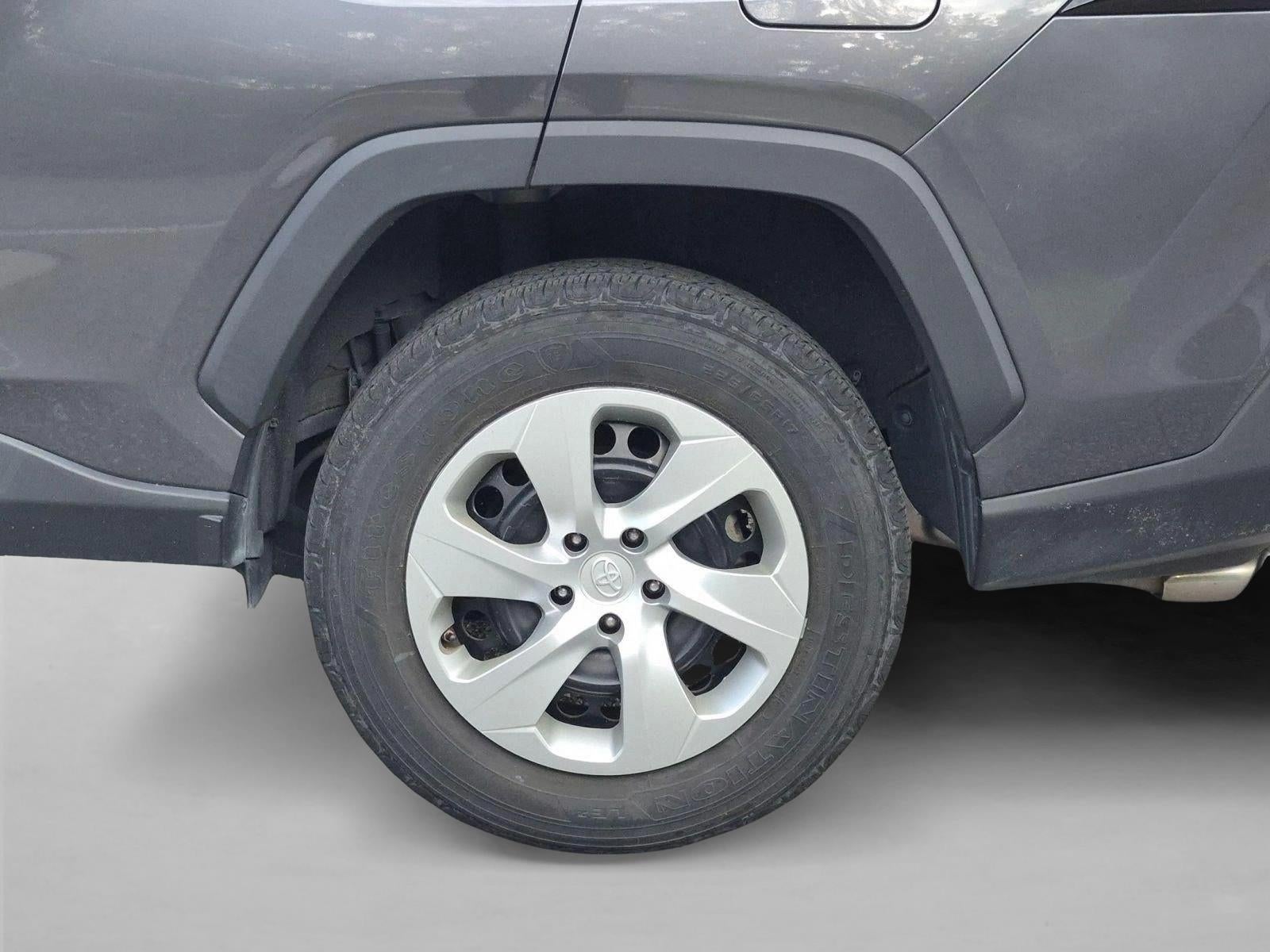 2021 Toyota RAV4 LE FWD (GS)