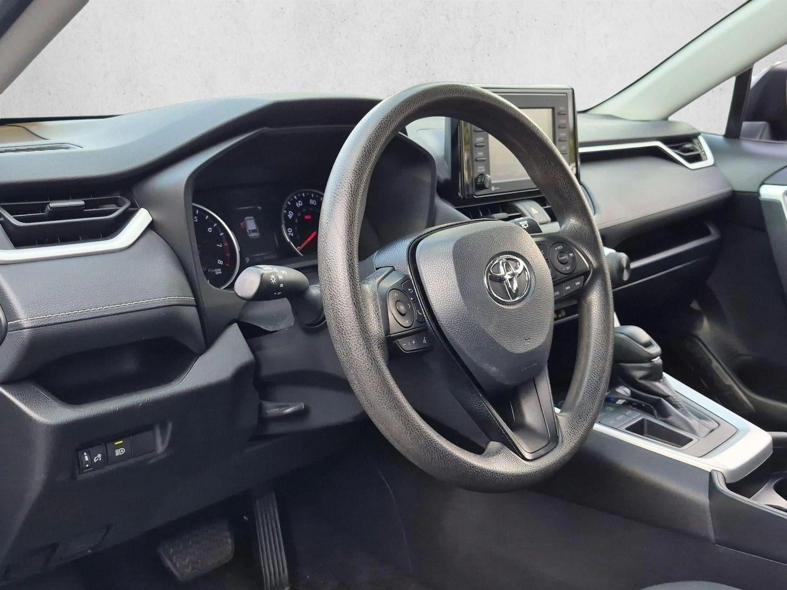 2021 Toyota RAV4 LE FWD (GS)
