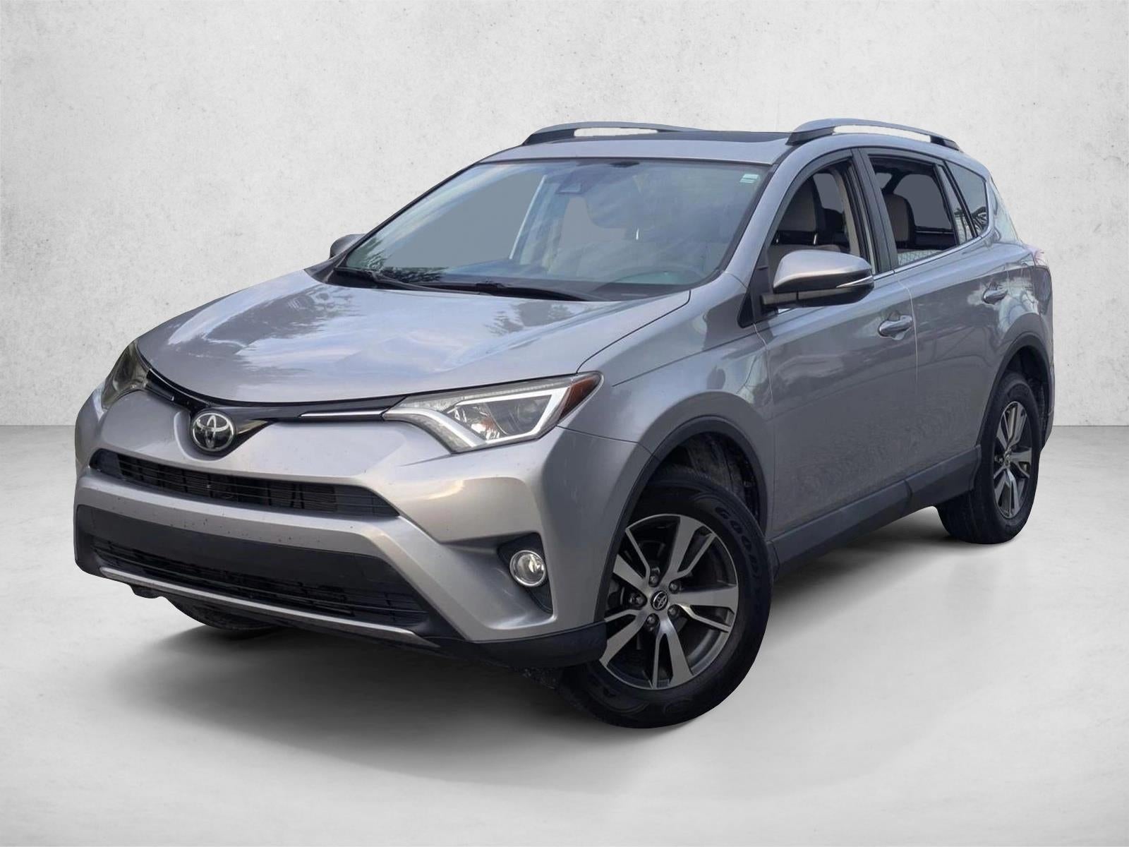 2017 Toyota RAV4 XLE FWD (GS)