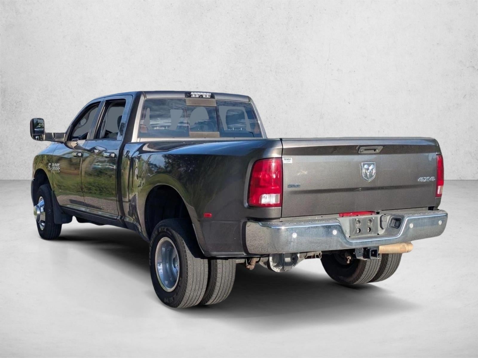2018 RAM 3500 SLT 4x4 Crew Cab 8' Box