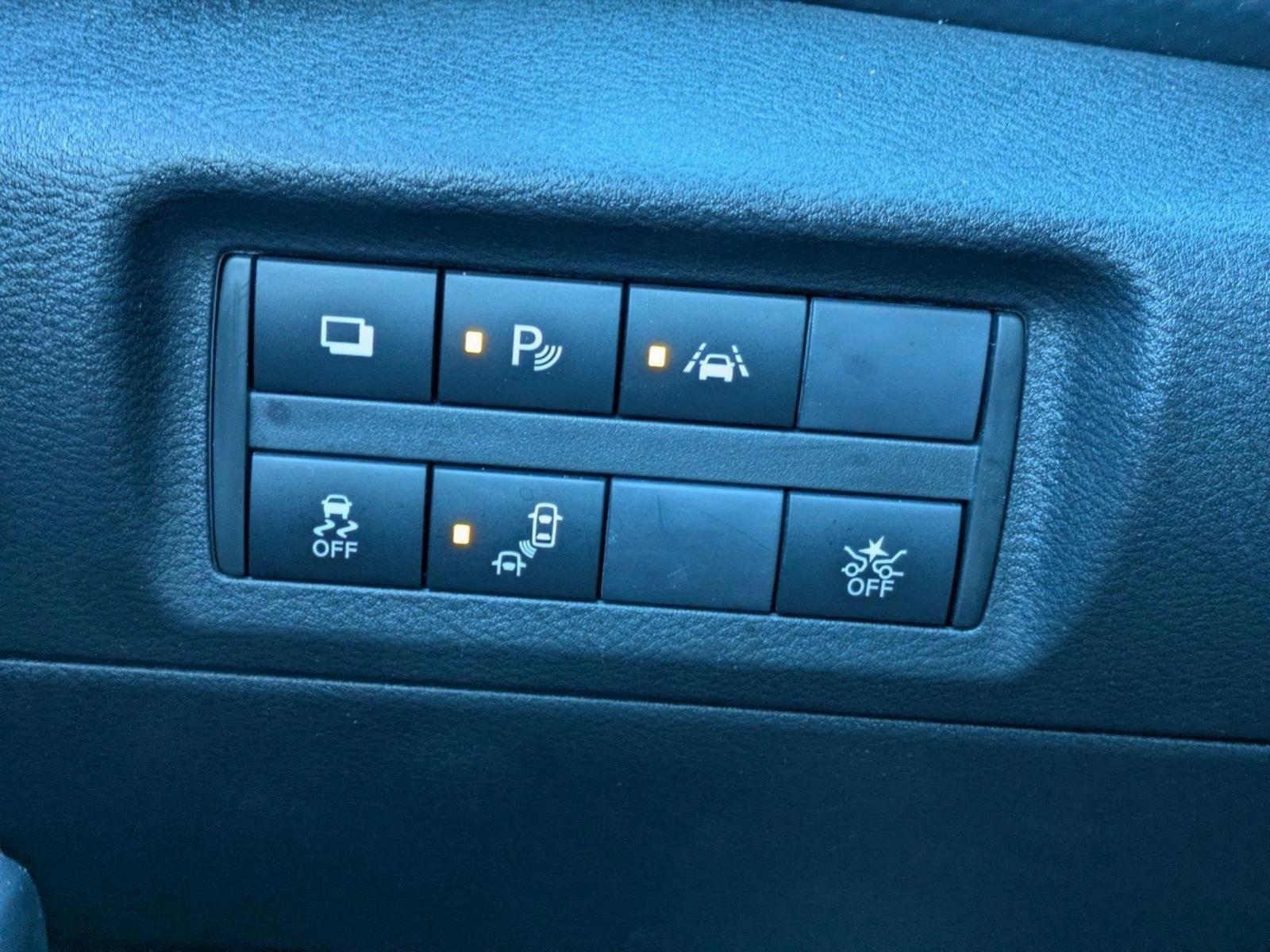 2023 Nissan Kicks S FWD