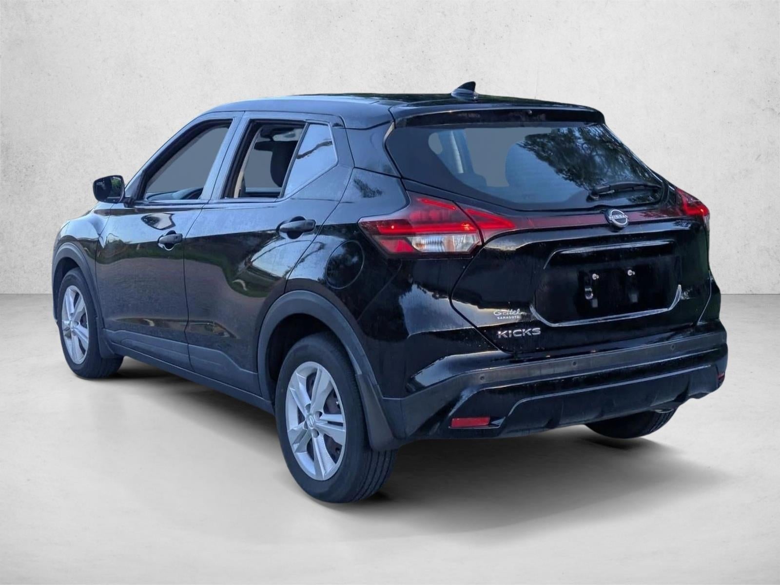 2023 Nissan Kicks S FWD