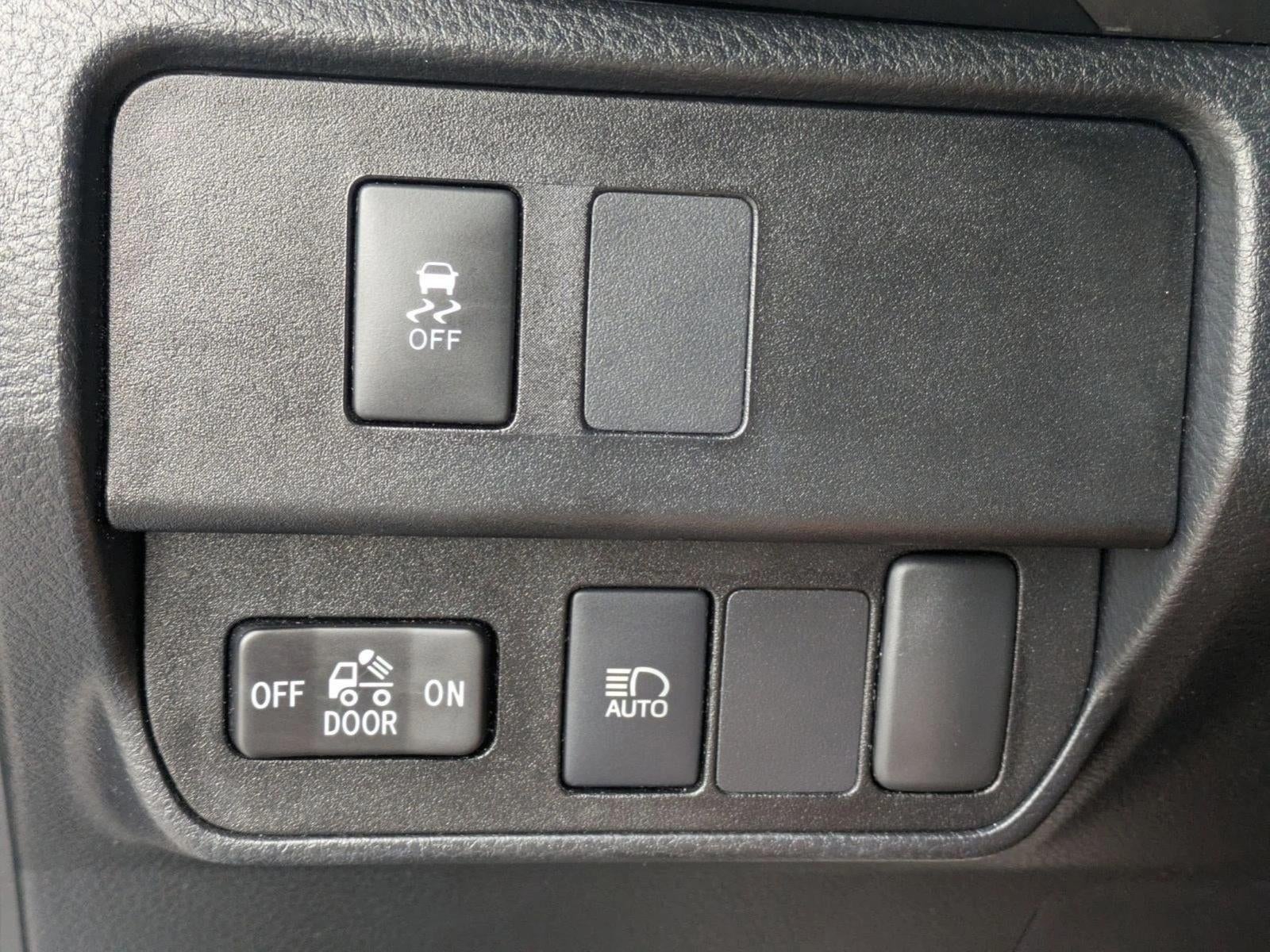 2022 Toyota Tacoma 4WD 4WD SR5 Double Cab 5' Bed V6 AT (Natl)