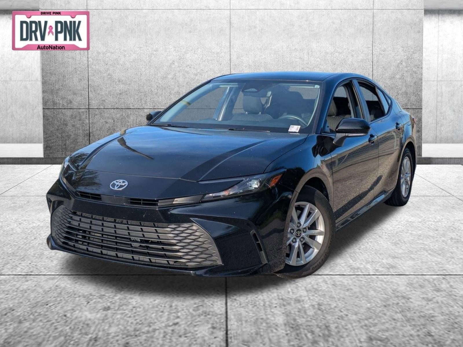 2025 Toyota Camry LE (SE)