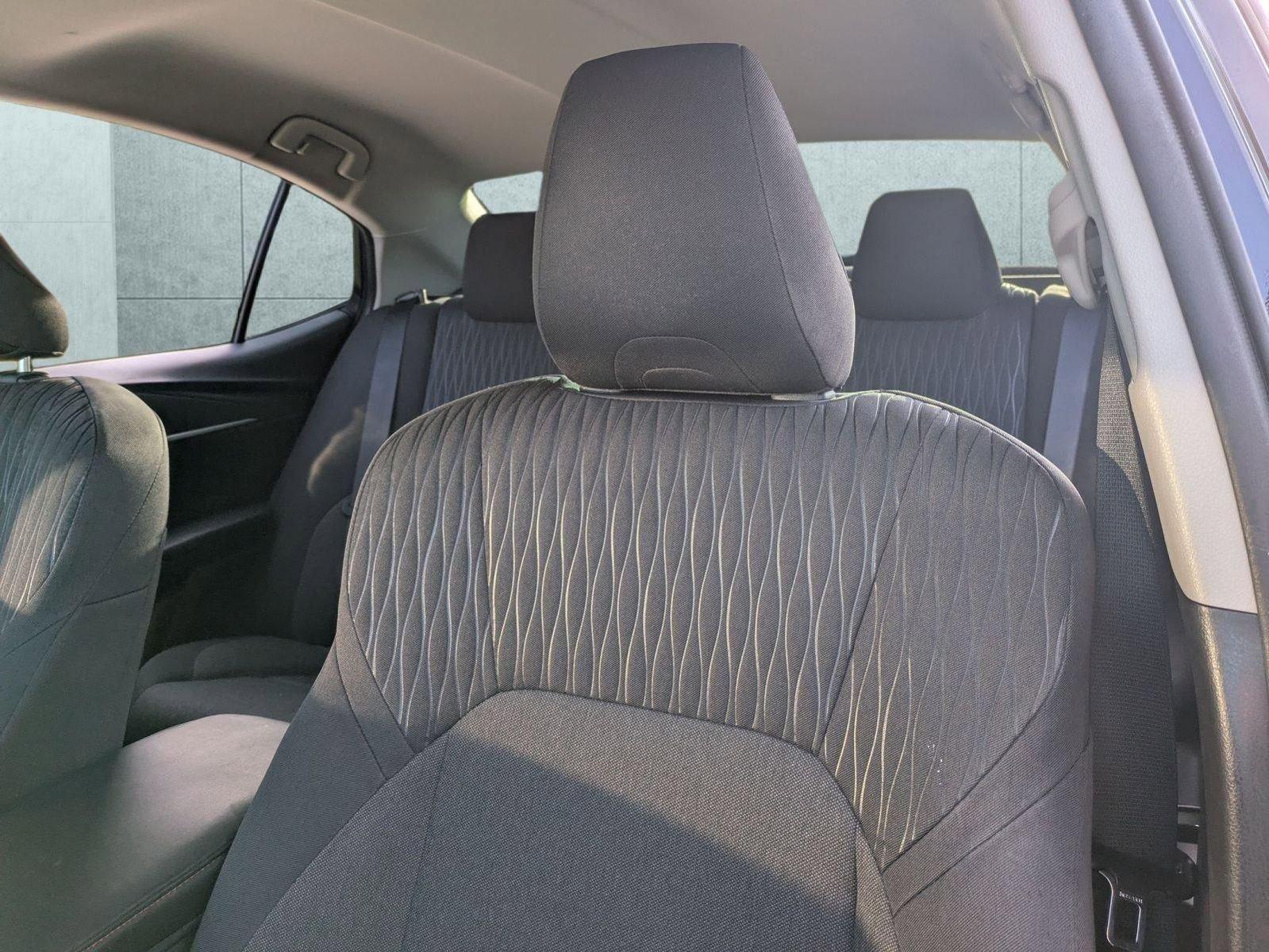 2025 Toyota Camry LE (SE)