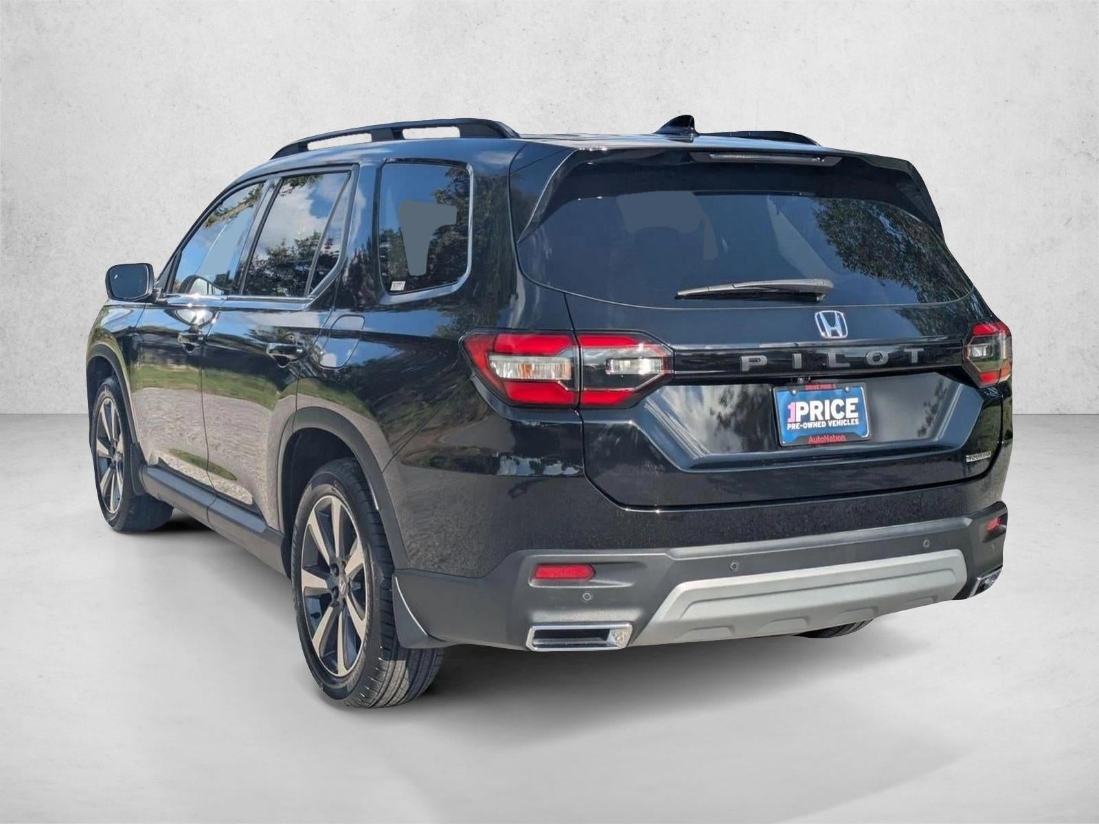 2025 Honda Pilot Touring 2WD
