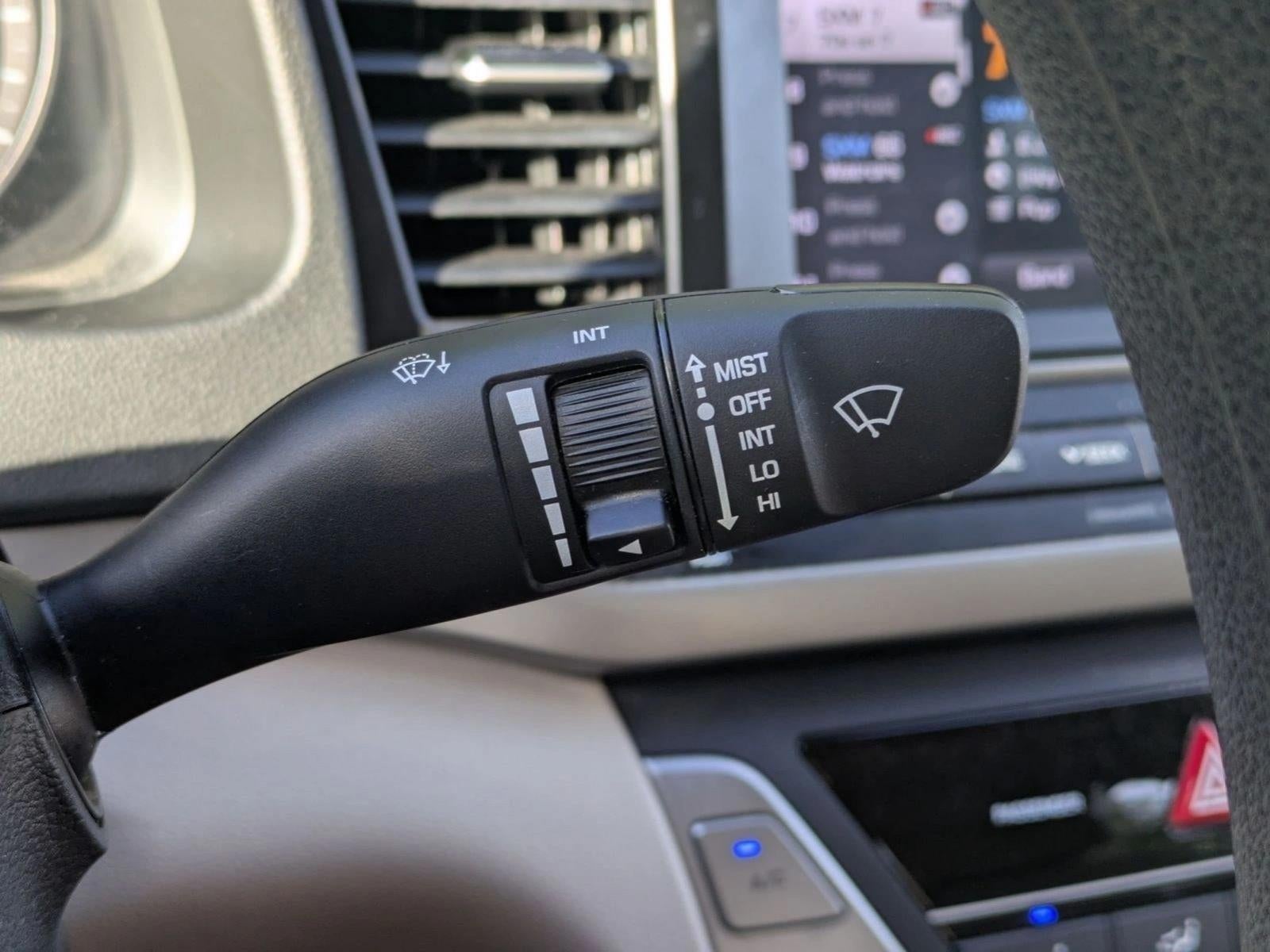 2018 Hyundai ELANTRA SEL 2.0L Auto