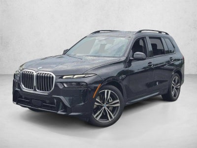 2025 BMW X7 xDrive40i Sports Activity Vehicle