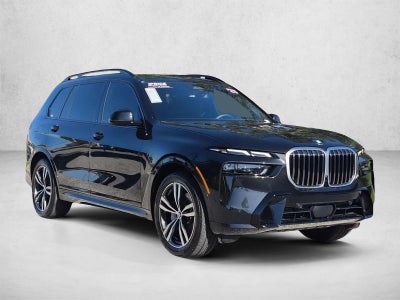 2025 BMW X7 xDrive40i Sports Activity Vehicle