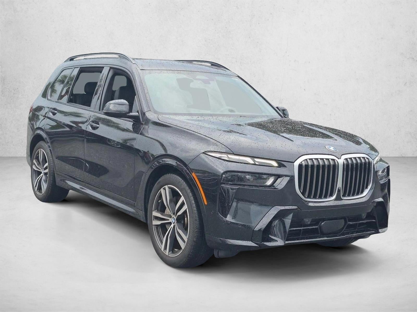 2025 BMW X7 xDrive40i Sports Activity Vehicle