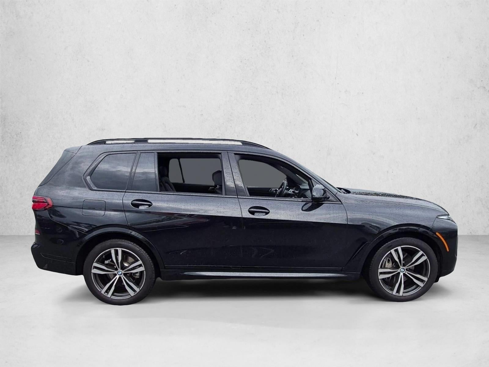 2025 BMW X7 xDrive40i Sports Activity Vehicle