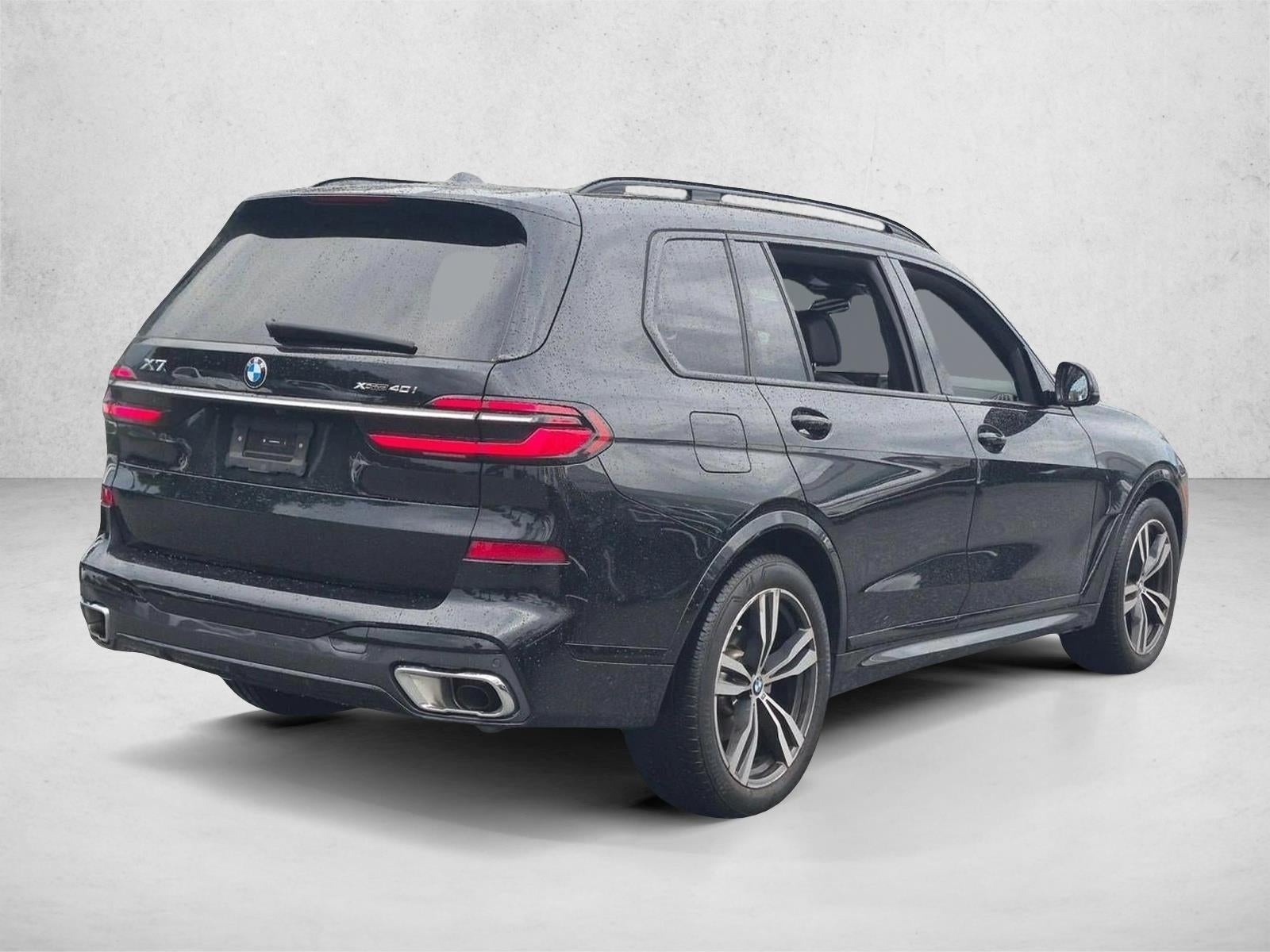 2025 BMW X7 xDrive40i Sports Activity Vehicle