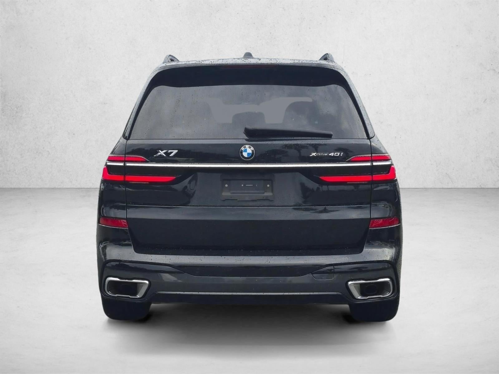 2025 BMW X7 xDrive40i Sports Activity Vehicle