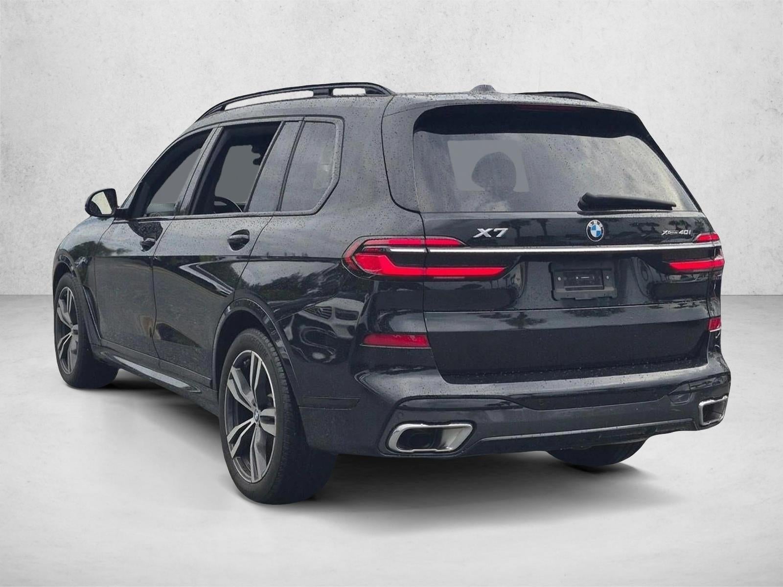 2025 BMW X7 xDrive40i Sports Activity Vehicle