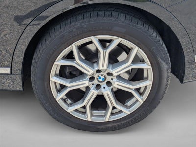 2022 BMW X7 xDrive40i Sports Activity Vehicle