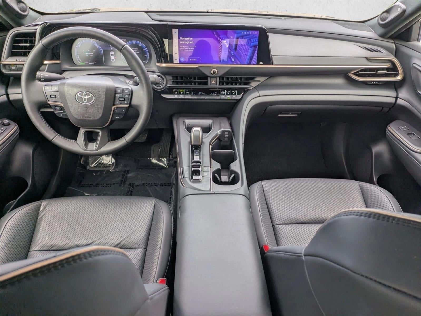 2023 Toyota Crown Limited AWD (Natl)