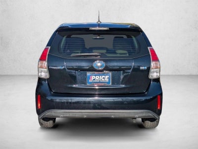 2017 Toyota Prius v Four (Natl)