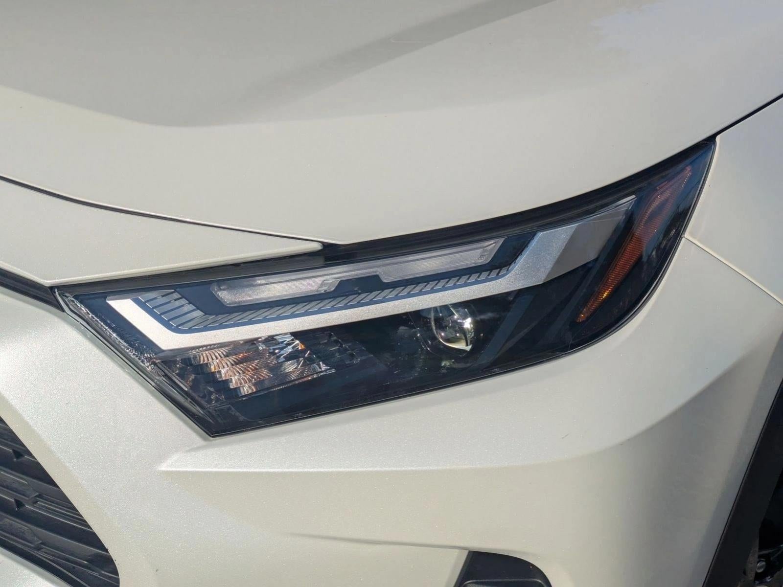 2022 Toyota RAV4 Hybrid XLE Premium AWD (Natl)