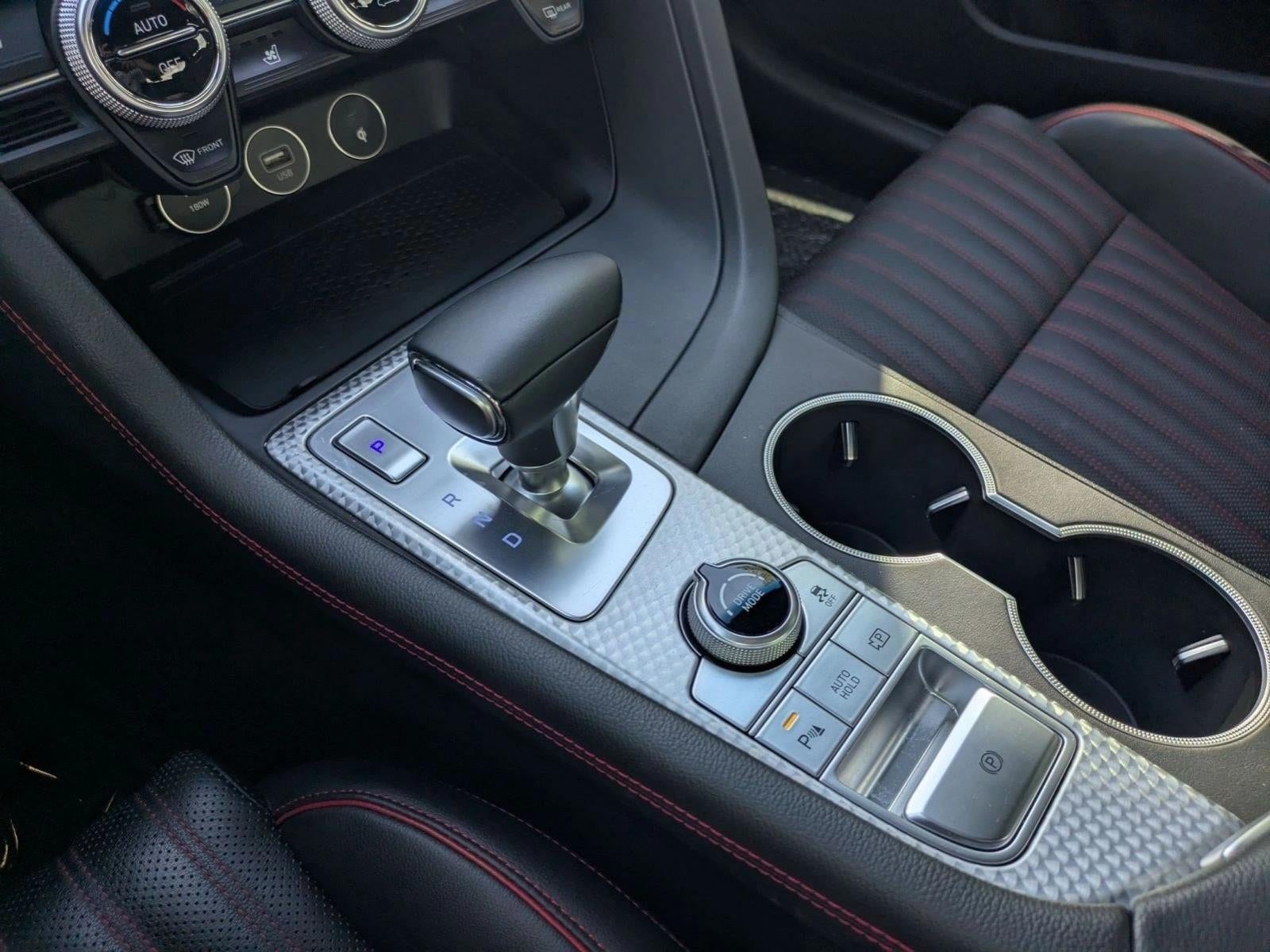 2023 Genesis G70 2.0T RWD