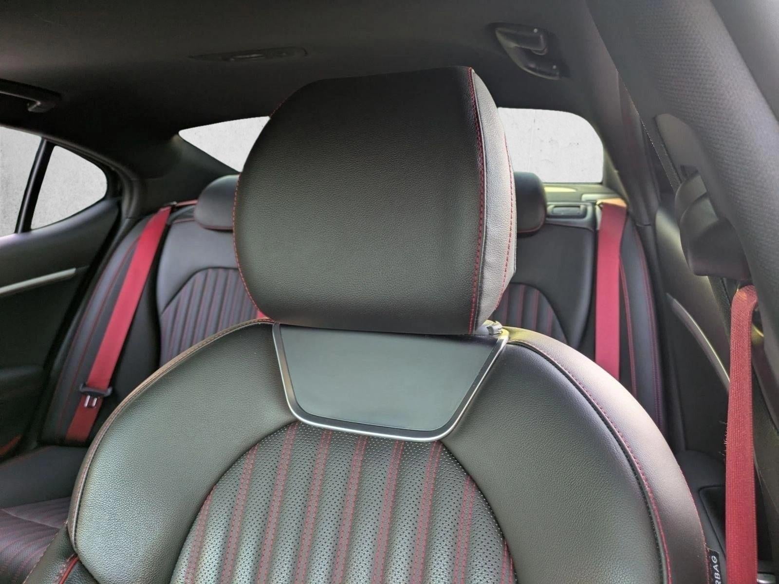 2023 Genesis G70 2.0T RWD