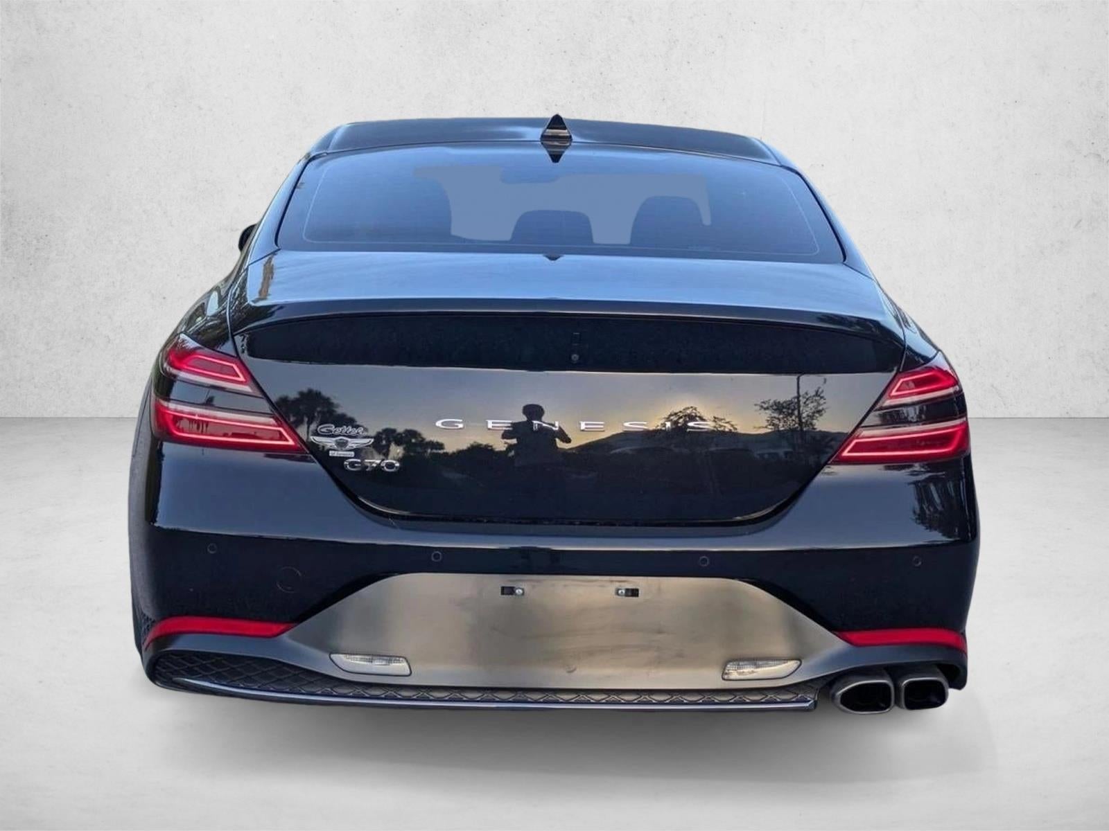 2023 Genesis G70 2.0T RWD