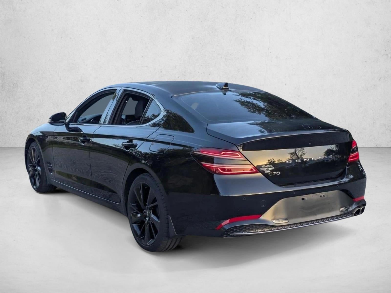 2023 Genesis G70 2.0T RWD