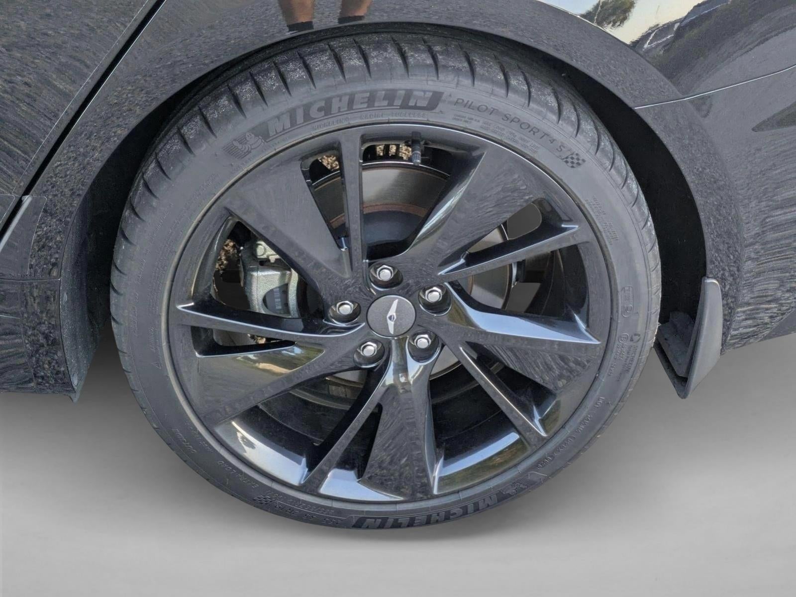 2023 Genesis G70 2.0T RWD