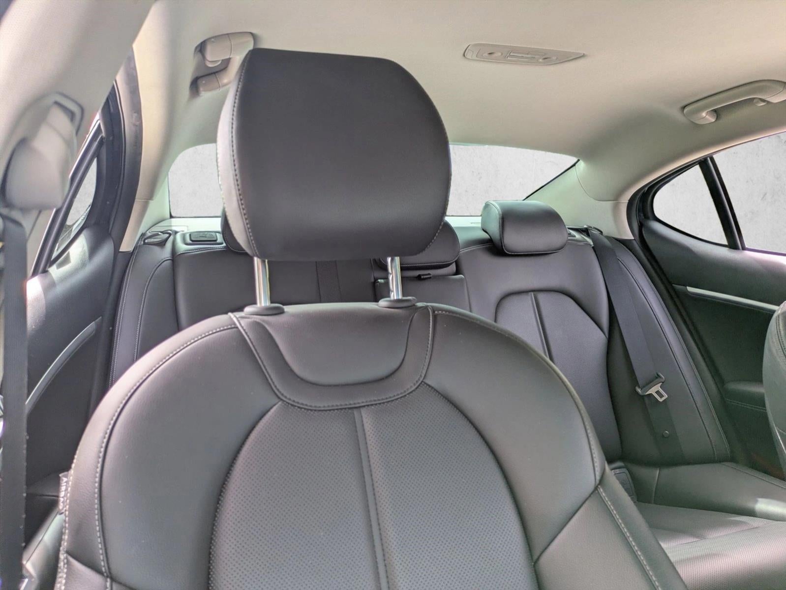 2021 Genesis G70 2.0T RWD