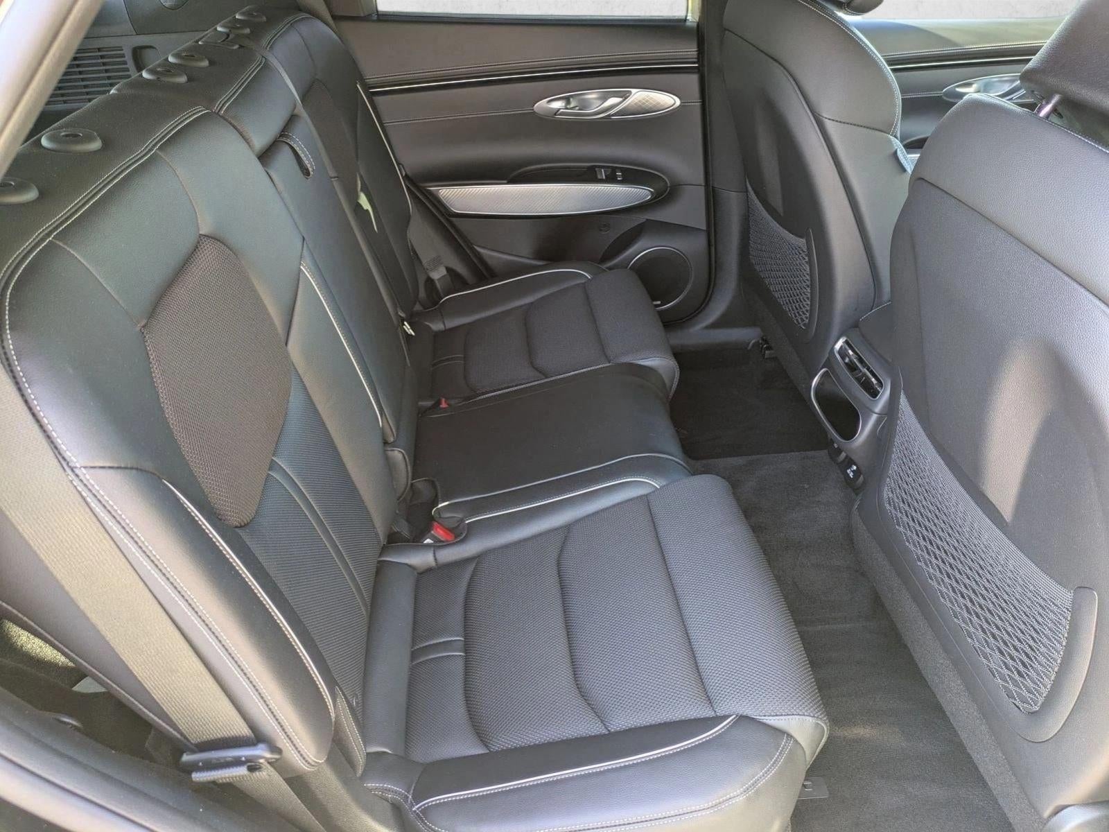 2022 Genesis GV70 2.5T AWD