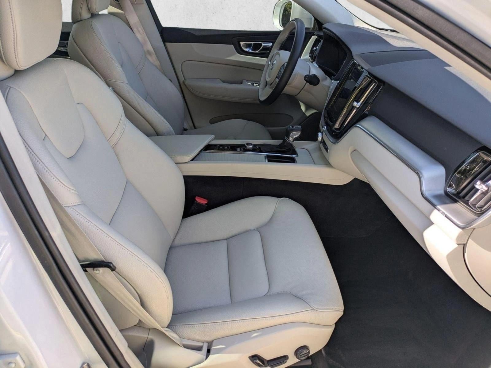 2019 Volvo XC60 T5 FWD Momentum