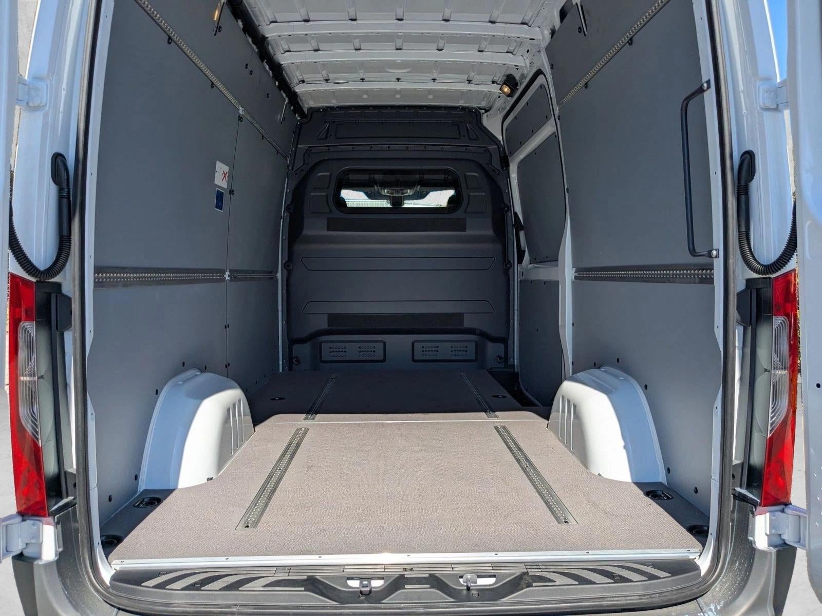 2025 Mercedes-Benz Sprinter Cargo Van 2500 Standard Roof I4 Diesel 144" RWD