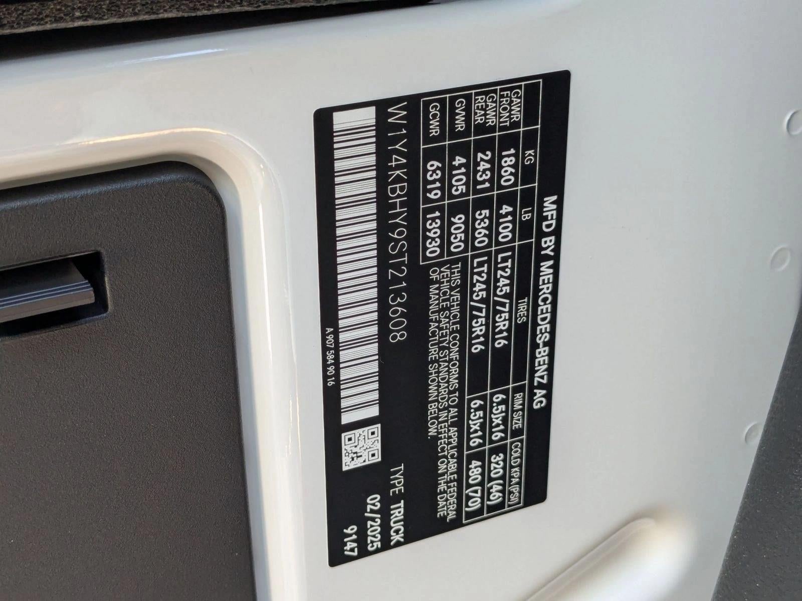 2025 Mercedes-Benz Sprinter Cargo Van 2500 Standard Roof I4 Diesel 144" RWD