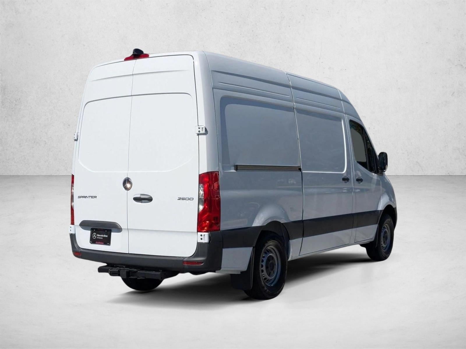 2025 Mercedes-Benz Sprinter Cargo Van 2500 Standard Roof I4 Diesel 144" RWD