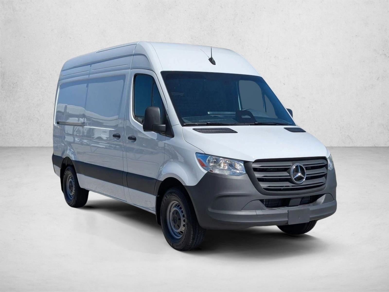 2025 Mercedes-Benz Sprinter Cargo Van 2500 Standard Roof I4 Diesel 144" RWD
