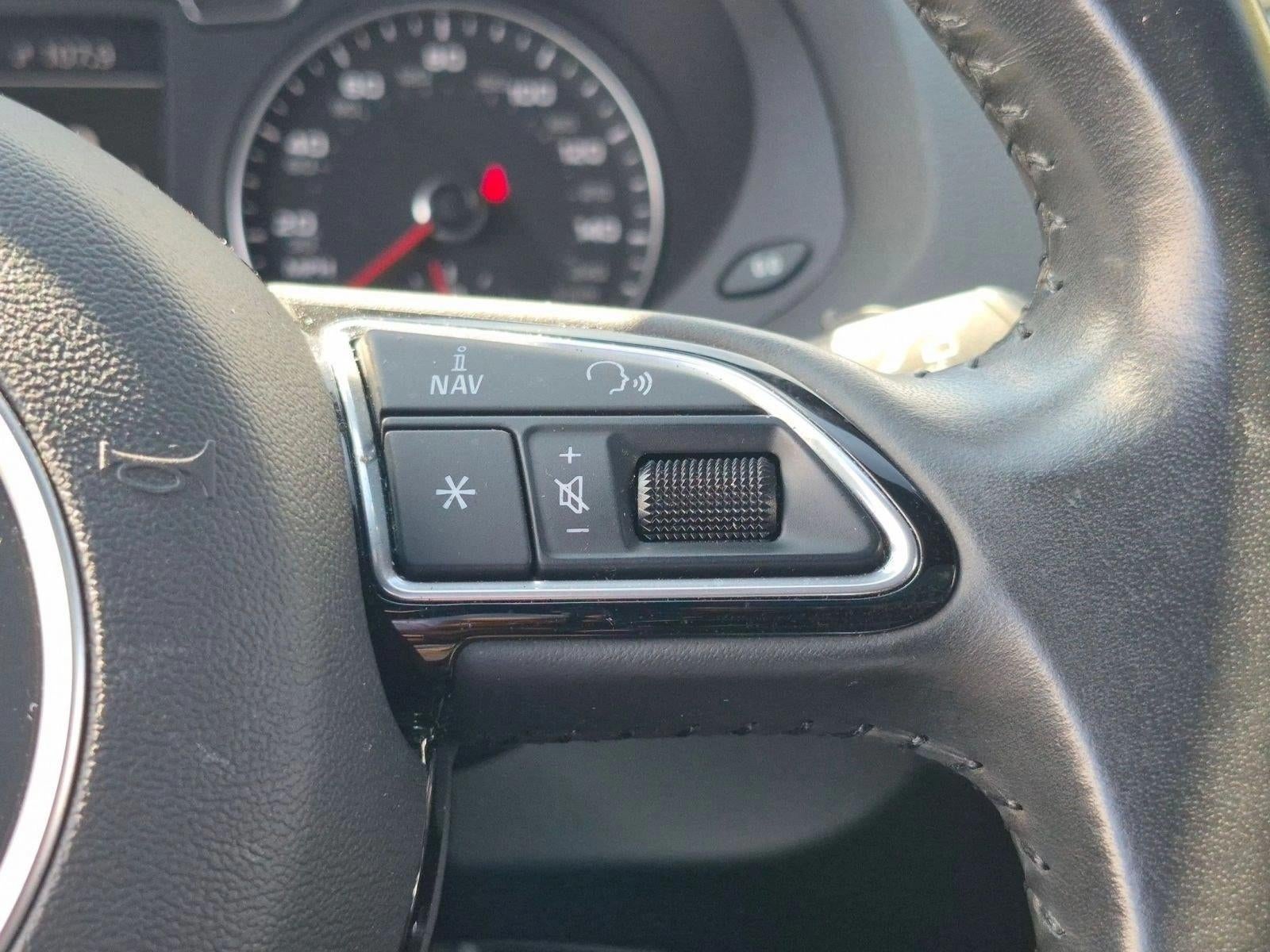 2018 Audi Q3 2.0 TFSI Premium FWD