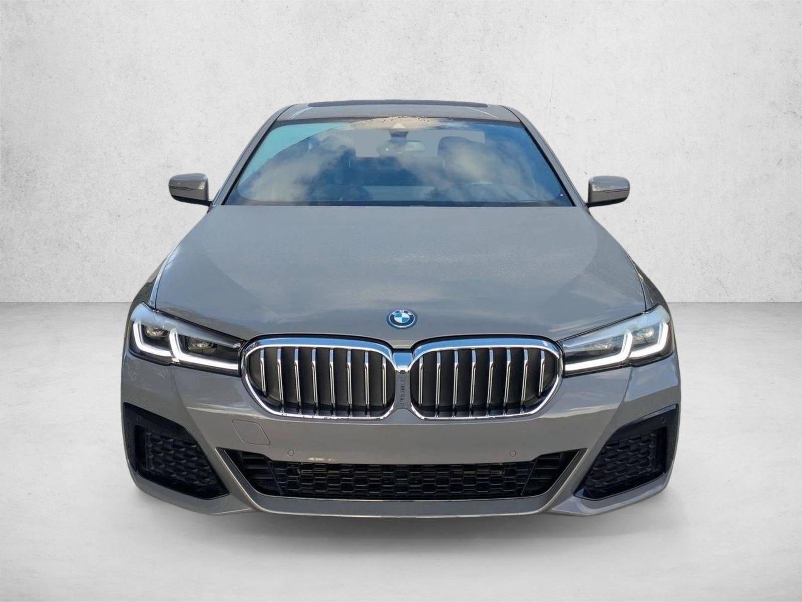 2022 BMW 530e Plug-In Hybrid