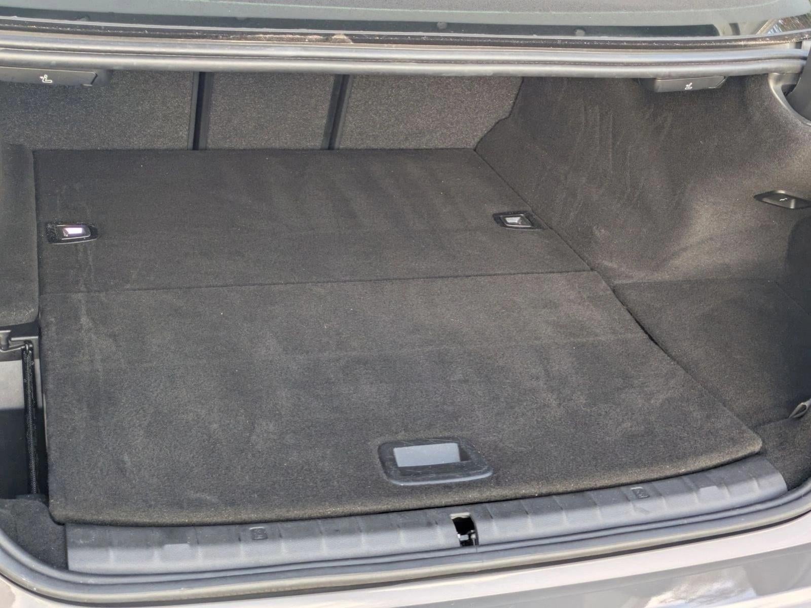 2022 BMW 530e Plug-In Hybrid