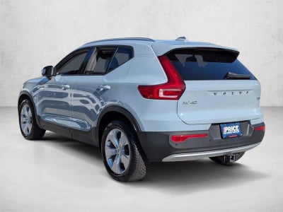 2019 Volvo XC40 T5 AWD Momentum