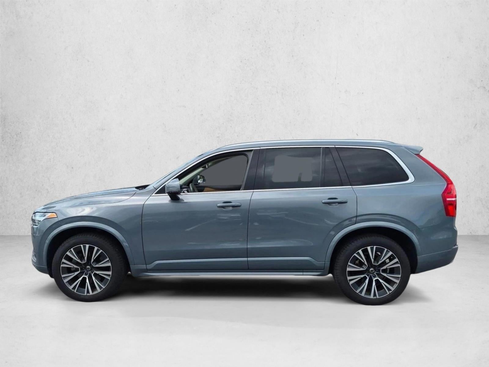 2022 Volvo XC90 T6 AWD Momentum 7P