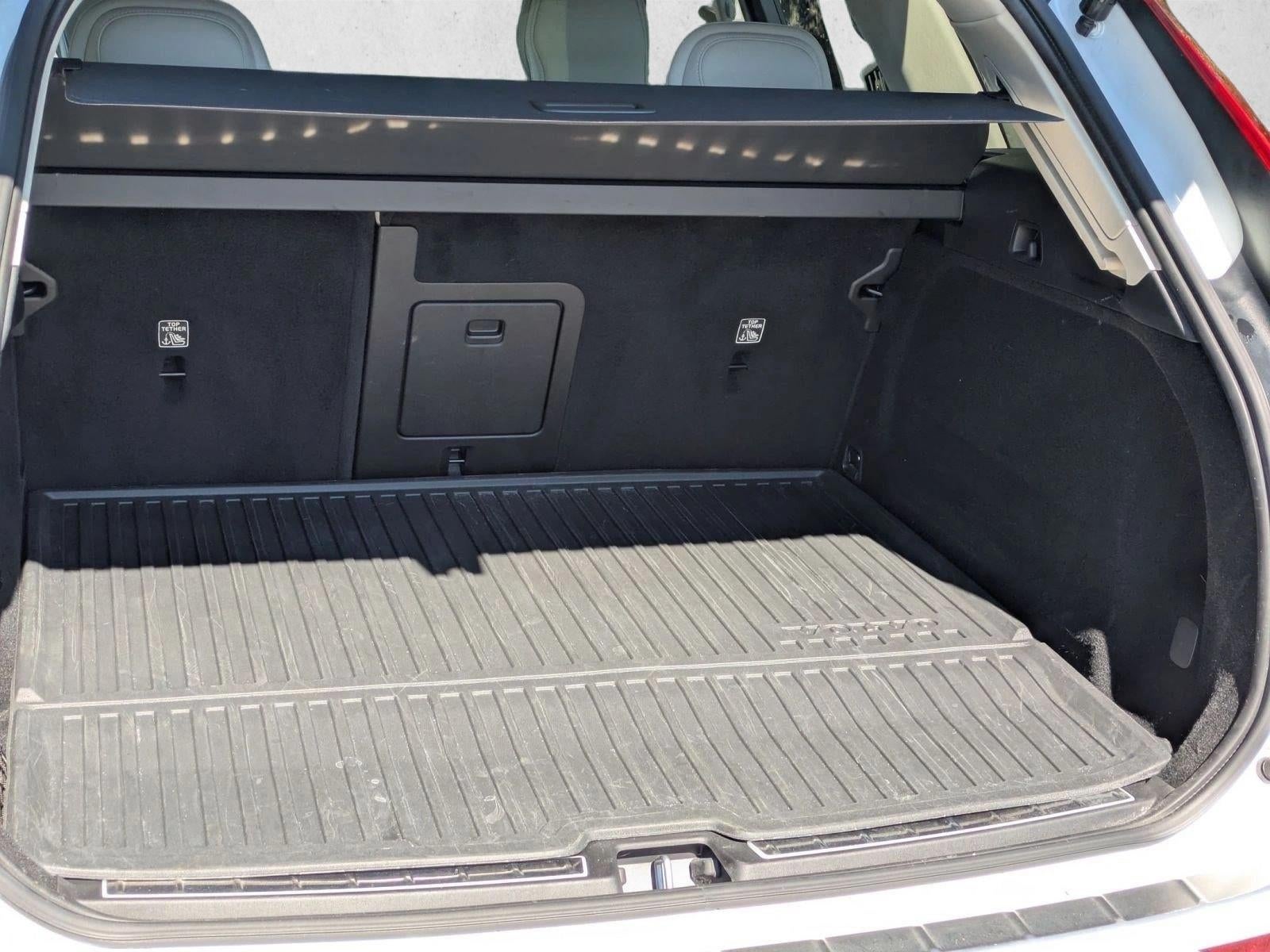 2022 Volvo XC60 Recharge Plug-In Hybrid T8 eAWD PHEV Inscription