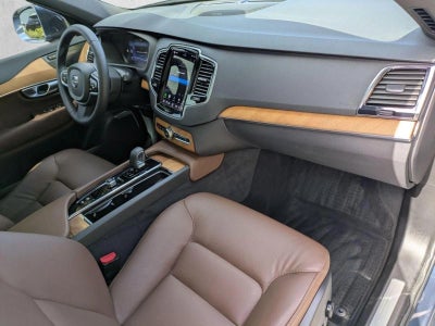 2024 Volvo XC90 B5 AWD Plus Bright Theme 7P