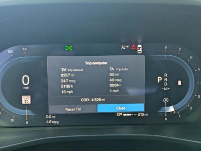 2025 Volvo XC40 B5 AWD Core Bright Theme