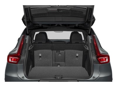 2025 Volvo XC40 B5 AWD Core Bright Theme