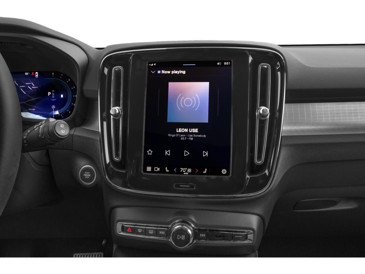 2025 Volvo XC40 B5 AWD Core Bright Theme