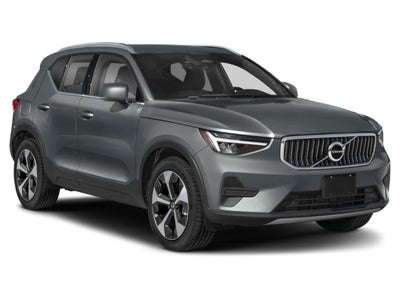 2025 Volvo XC40 B5 AWD Core Bright Theme